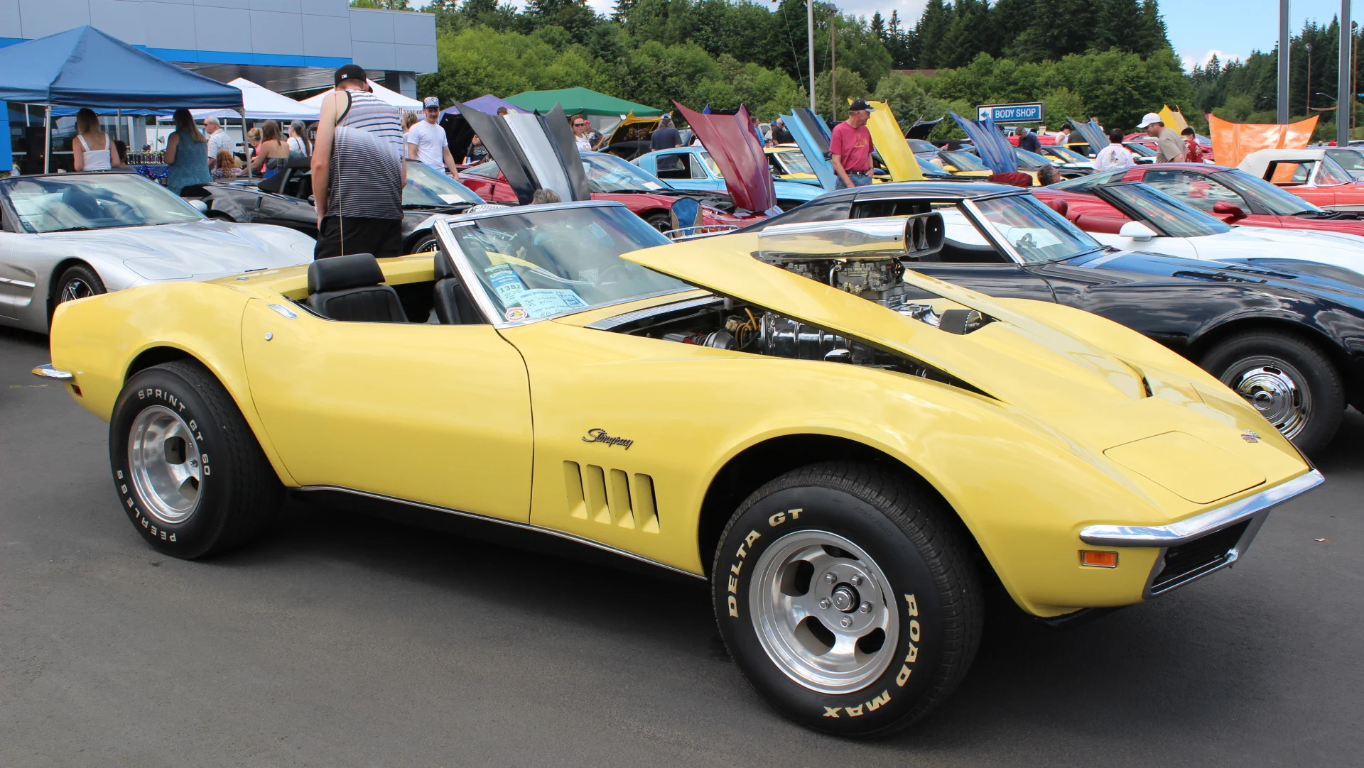 Click to Enlarge-Esc to Close Corvette Generations/C3/C3 1968 -69 Yellow.webp